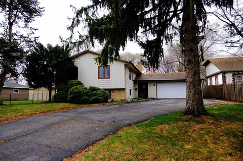 515 W 102nd St, Bloomington, MN 55420