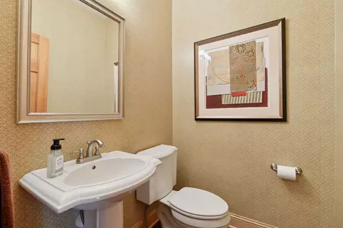 Bath - 7250 Jubert Ln, Hamel, MN 55340 photo 1 of 10