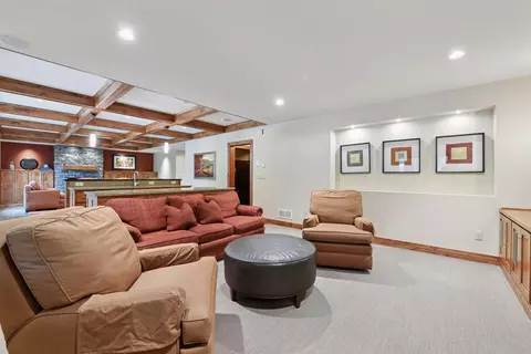 Living - 7250 Jubert Ln, Hamel, MN 55340 photo 13 of 13