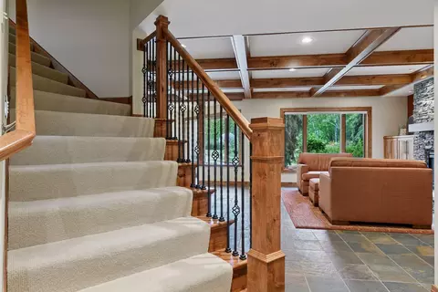 Entry Way - 7250 Jubert Ln, Hamel, MN 55340 photo 5 of 6
