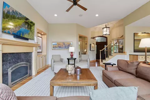 Living - 7250 Jubert Ln, Hamel, MN 55340 photo 5 of 13