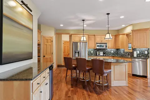Kitchen - 7250 Jubert Ln, Hamel, MN 55340 photo 2 of 5