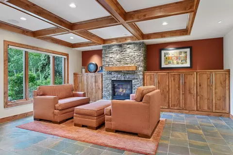 Living - 7250 Jubert Ln, Hamel, MN 55340 photo 11 of 13