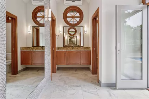Entry Way - 7250 Jubert Ln, Hamel, MN 55340 photo 6 of 6