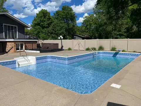 Exterior - 2004 13th St S, Saint Cloud, MN 56301 photo 13 of 17