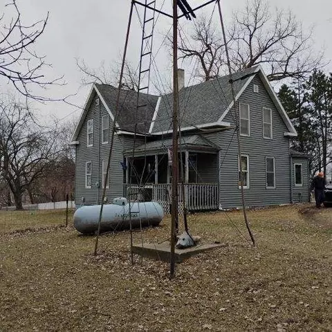 1428 485th St W, Stanchfield, MN 55080