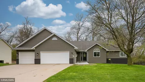 2546 Pine Ridge Blvd, Red Wing, MN 55066