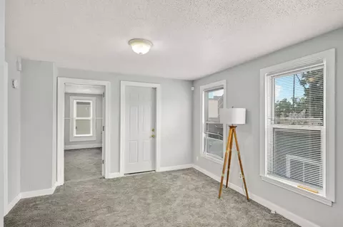 1060 Arcade St, Saint Paul, MN 55106