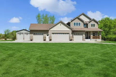 10202 3rd St NE, Hanover, MN 55341