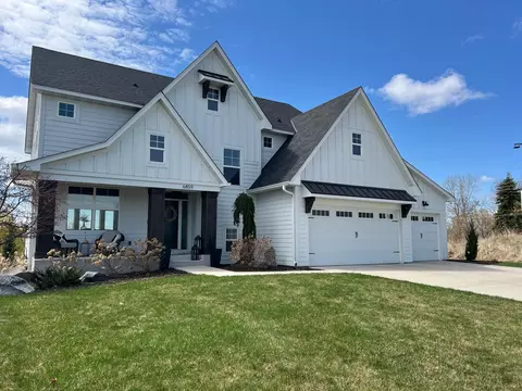 6859 Lily Ln, Minnetrista, MN 55331