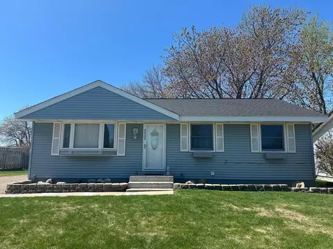 6625 Colfax Ave N, Brooklyn Center, MN 55430