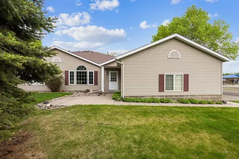 400 5th St N, Sartell, MN 56377