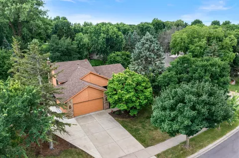 4730 144th St W, Apple Valley, MN 55124