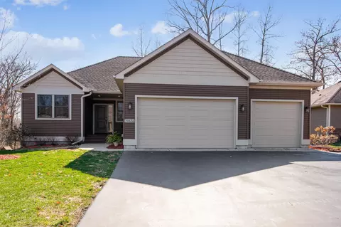 29636 Hidden Forest Blvd, Chisago City, MN 55013