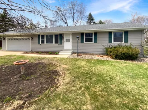 10100 Upton Rd, Bloomington, MN 55431
