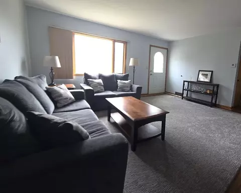 Living - 141 Ray Ave, Jackson, MN 56143 photo 2 of 2