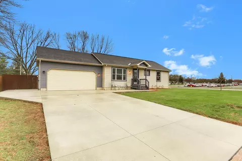 6692 Upper 163rd Ct W, Rosemount, MN 55068