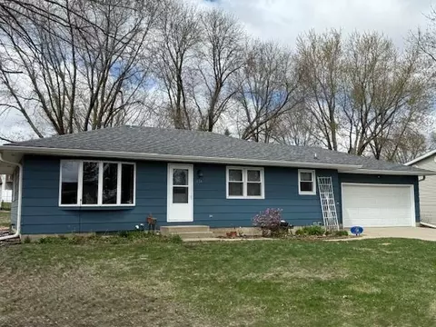 274 Buckwheat Ave, Windom, MN 56101