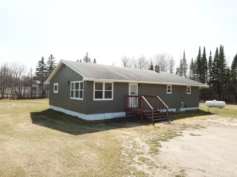 32653 580th Ave, Warroad, MN 56763