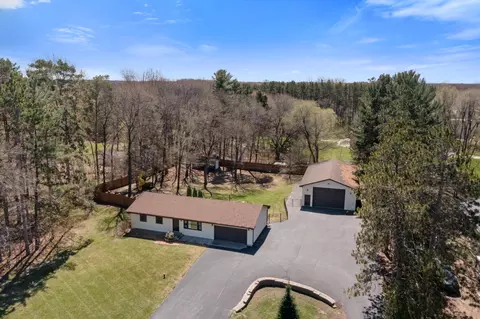 2748 Crosstown Blvd NE, Ham Lake, MN 55304