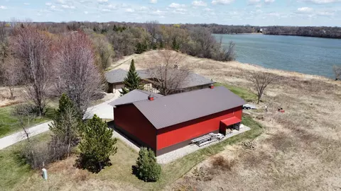 View/Area - 264 60th Ave NE, Willmar, MN 56201 photo 2 of 5