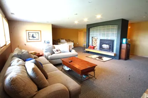 Living - 264 60th Ave NE, Willmar, MN 56201 photo 3 of 3