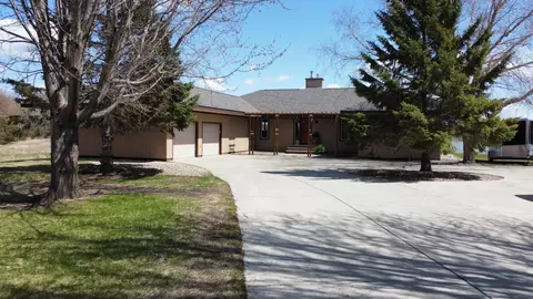 264 60th Ave NE, Willmar, MN 56201