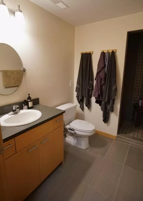 Bath - 264 60th Ave NE, Willmar, MN 56201 photo 3 of 4