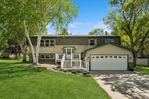 1305 9th St SE, Willmar, MN 56201