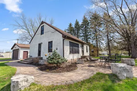 6122 Upper 51st St N, Oakdale, MN 55128