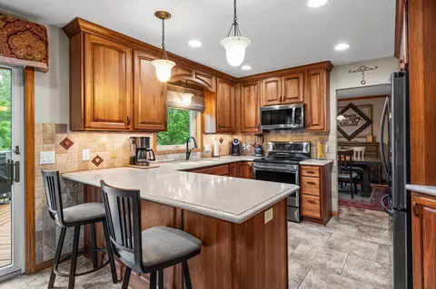 Kitchen - 14170 Dearborn Path, Rosemount, MN 55068 photo 4 of 4