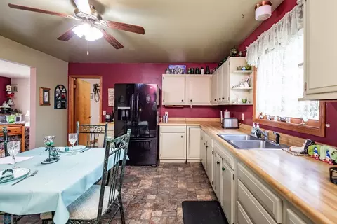 207 Jackson Ave E, Lisbon, ND 58054 photo 13