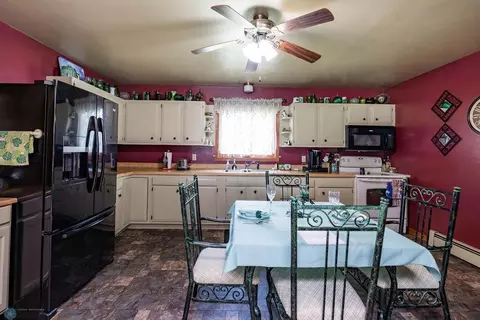 207 Jackson Ave E, Lisbon, ND 58054 photo 14