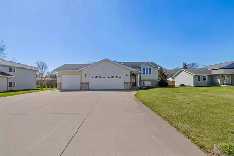 517 Walnut St, Cold Spring, MN 56320