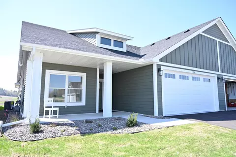 214 Ford St E, Northfield, MN 55057