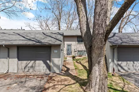 4377 Arden View Ct, Arden Hills, MN 55112