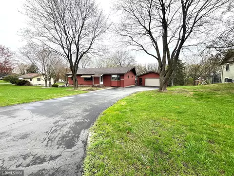 16663 Creekside Cir SE, Prior Lake, MN 55372