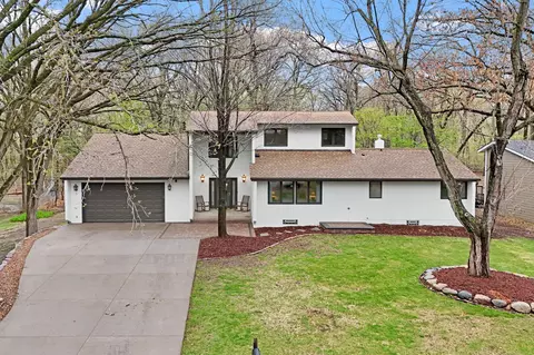 4866 Nottingham Pl, Shoreview, MN 55126