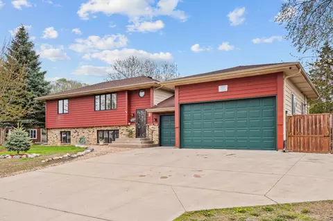 4650 Hampshire Ave N, Crystal, MN 55428
