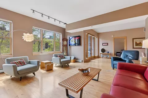401 N 2nd St #202, Minneapolis, MN 55401