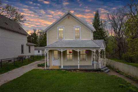 422 Mulberry St W, Stillwater, MN 55082