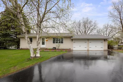 100 Highland Ln, Buffalo, MN 55313