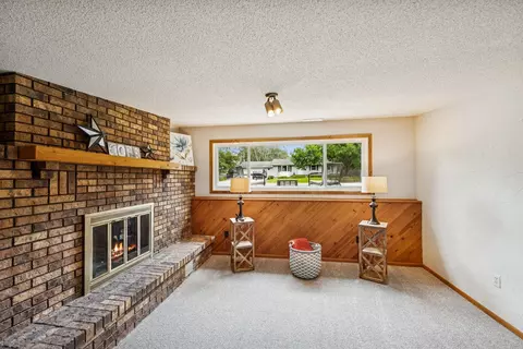 10309 Parkview Ln, Champlin, MN 55316 photo 16