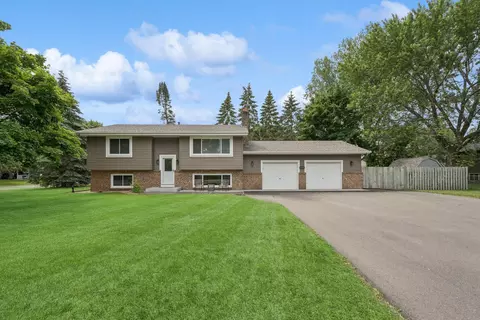10309 Parkview Ln, Champlin, MN 55316 photo 2