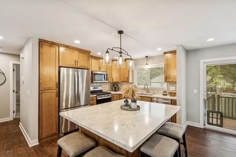 10309 Parkview Ln, Champlin, MN 55316 photo 5
