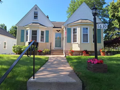 1630 Beech St, Saint Paul, MN 55106