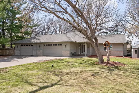 612 19th St N, Sartell, MN 56377