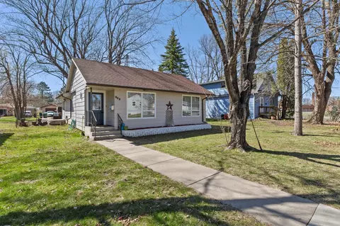 923 11th Ave NE, Brainerd, MN 56401