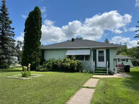 401 7th St SE, Little Falls, MN 56345