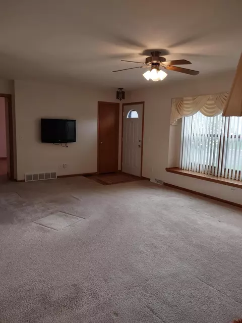 737 Hackberry St, Dawson, MN 56232 photo 9